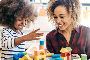 Webinars image 34 (name happy child and woman)