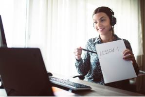 Webinars image 41 (name lady near laptop)