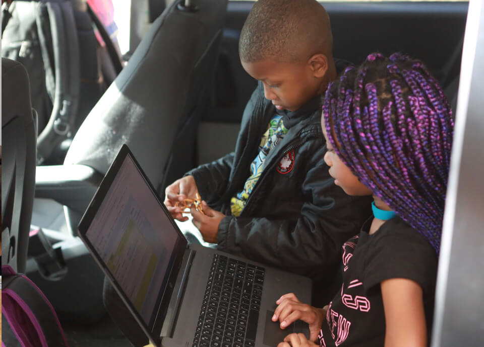 Micah and Sarai image 42 (name Time away from the computer 3)