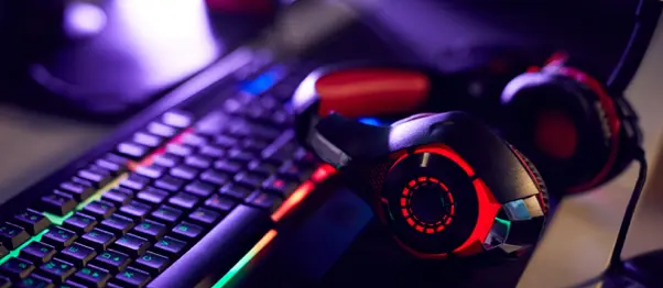 Online High School eSports League image 27 (name keyboard lit up)